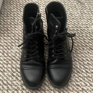 ALDO boots. Black. Size 6